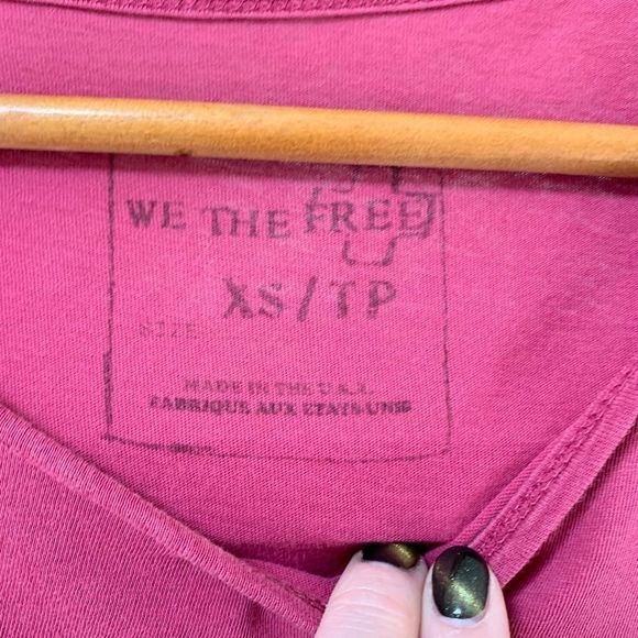 Free People Oversized Deep Pink Tie Dye Scoop Neck Shirt XS - Picture 4 of 5